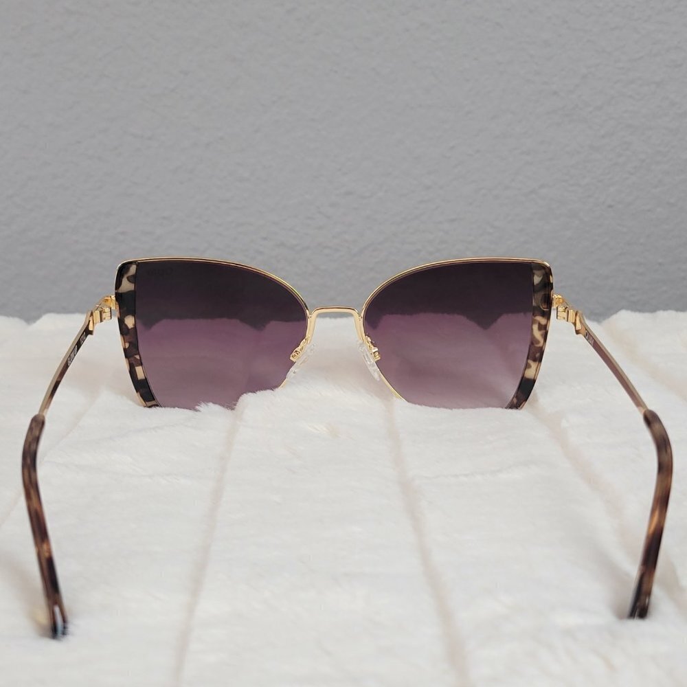 QUAY // ltd ed brown tortoise detail butterfly frame with brown fade lenses - Picture 8 of 15